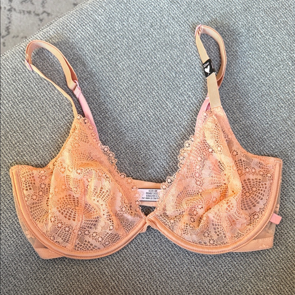 Victoria's Secret Lace Bra in Soft Peach